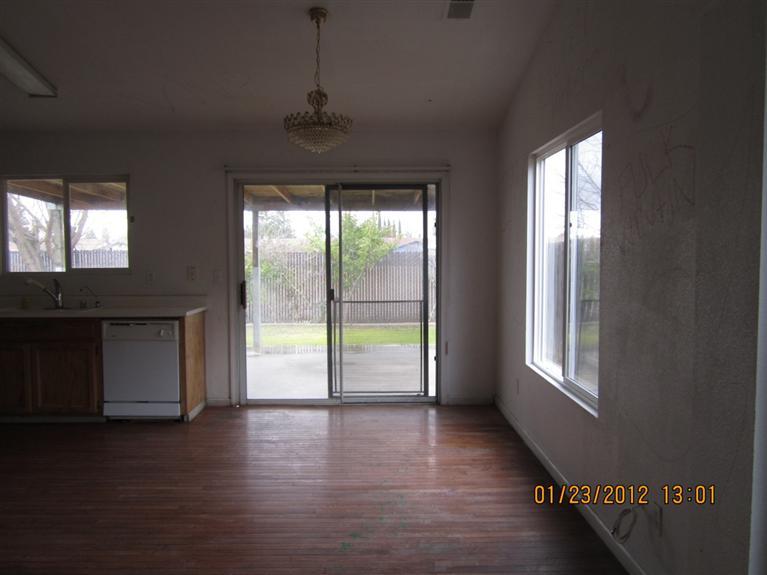 7301 Peridot Ave, Winton, CA 95388 photo 3