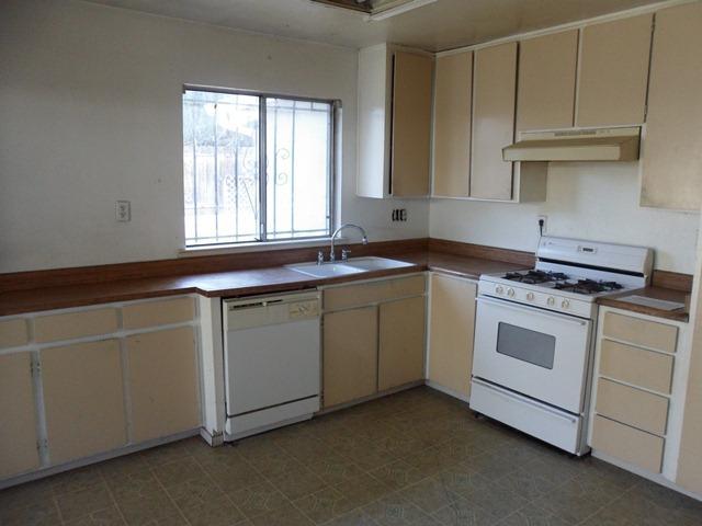 200 Bettina Ave, Modesto, CA 95351 photo 4