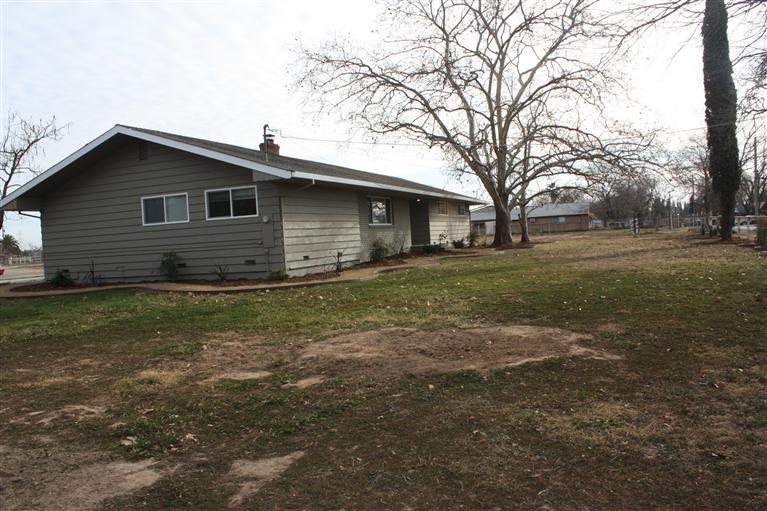 6624 14th St, Rio Linda, CA 95673 photo 3