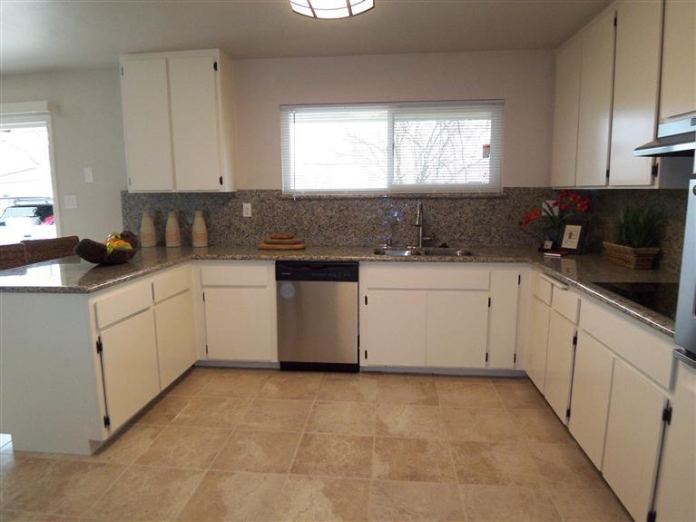 6624 14th St, Rio Linda, CA 95673 photo 8