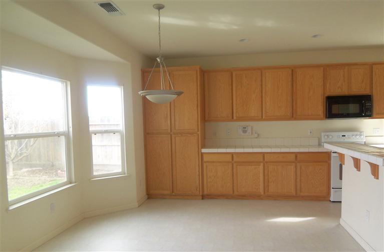6329 Leaflet Ln, Hughson, CA 95326 photo 7