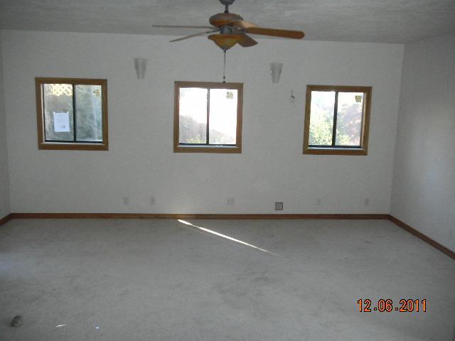 216 Lilac Ave, Patterson, CA 95363 photo 4