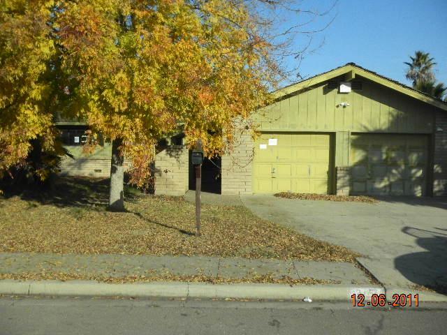 216 Lilac Ave, Patterson, CA 95363 photo 1