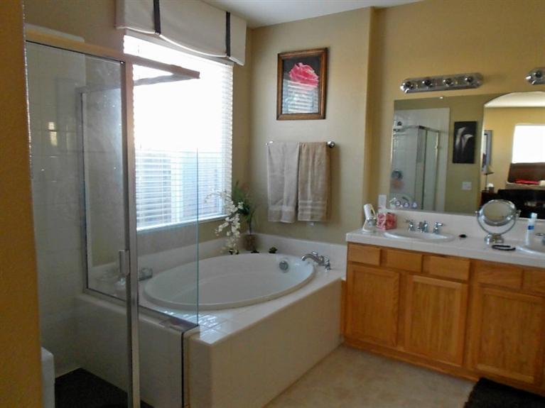 309 Wolfpack Ct, Patterson, CA 95363 photo 9
