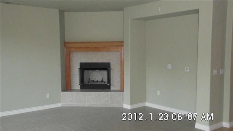 2107 Lighthouse Cir, Tracy, CA 95304 photo 3