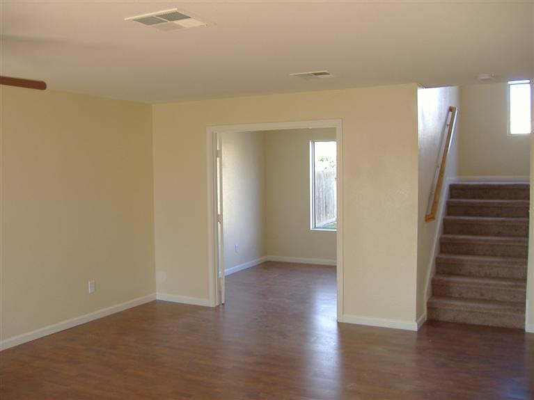 4405 Hazelnut Dr, Modesto, CA 95356 photo 3