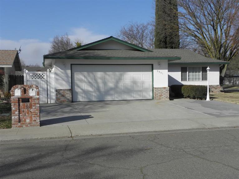 3901 Moorea Dr, Modesto, CA 95356 photo 1