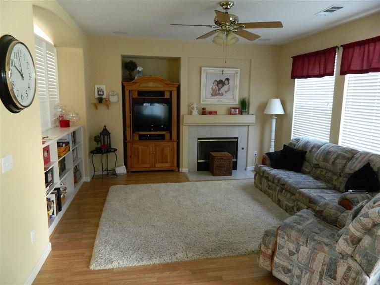 637 Perlegos, Lodi, CA 95242 photo 4