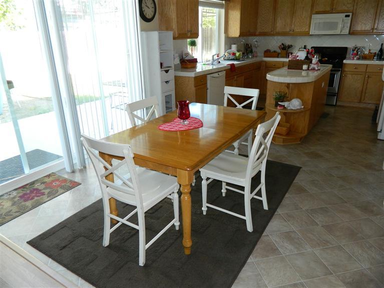 637 Perlegos, Lodi, CA 95242 photo 3