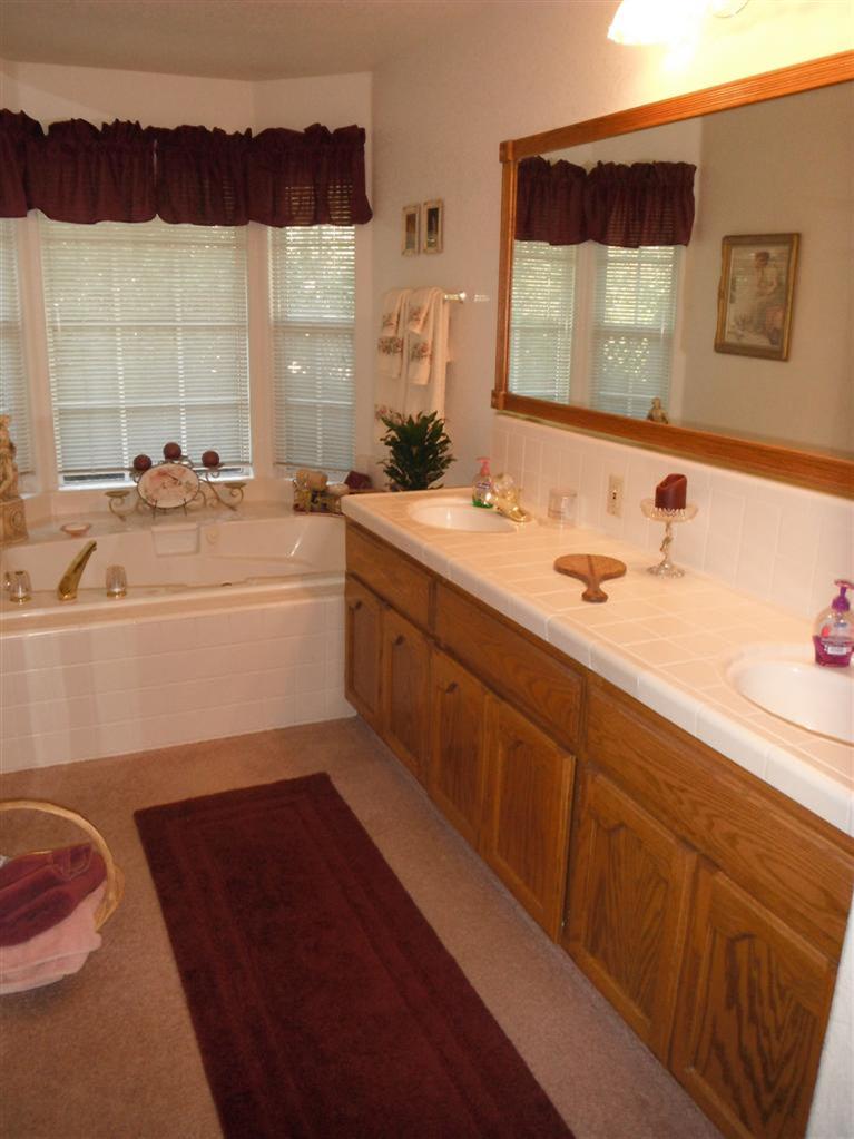 424 Roscoe Rd, Modesto, CA 95357 photo 17