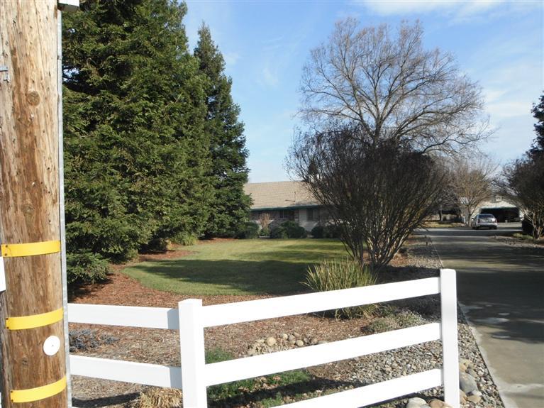 424 Roscoe Rd, Modesto, CA 95357 photo 2
