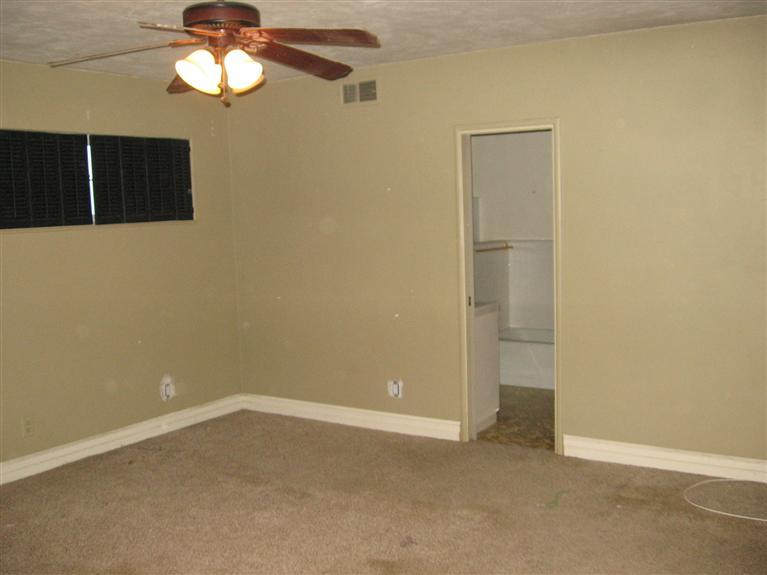 1128 E Main St, Turlock, CA 95380 photo 9