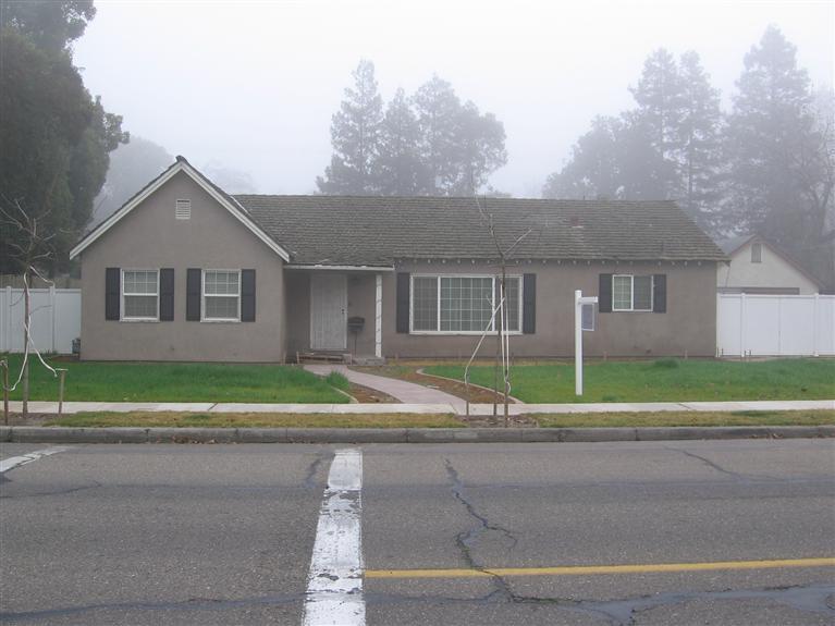 1128 E Main St, Turlock, CA 95380 photo 1