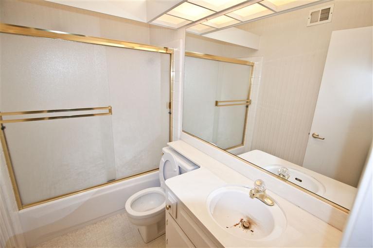 1921 Post Oak Dr, Modesto, CA 95354 photo 6