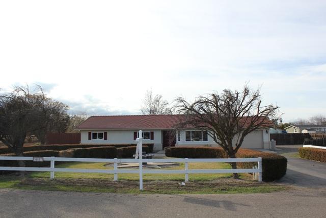 30877 Ruth Ct, Tracy, CA 95304 photo 2