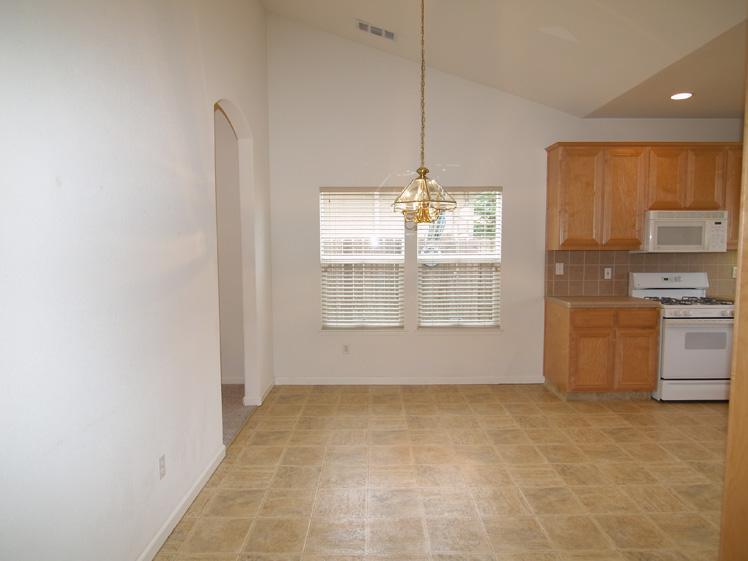 2204 Perth Dr, Modesto, CA 95355 photo 9