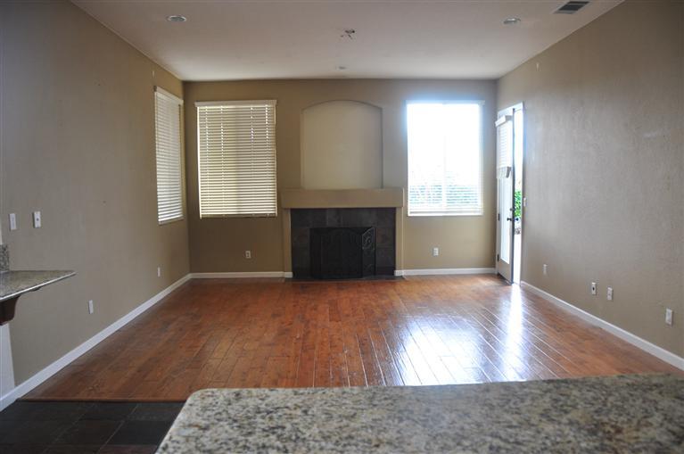 3121 Aaron Dr, Rocklin, CA 95765 photo 3