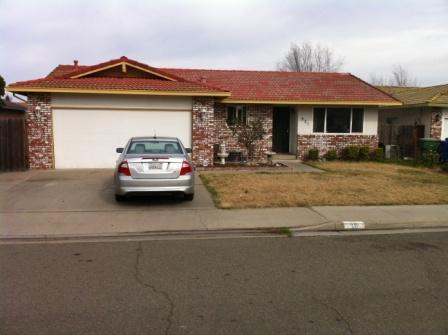 321 Bruce Ln, Turlock, CA 95382 photo 1