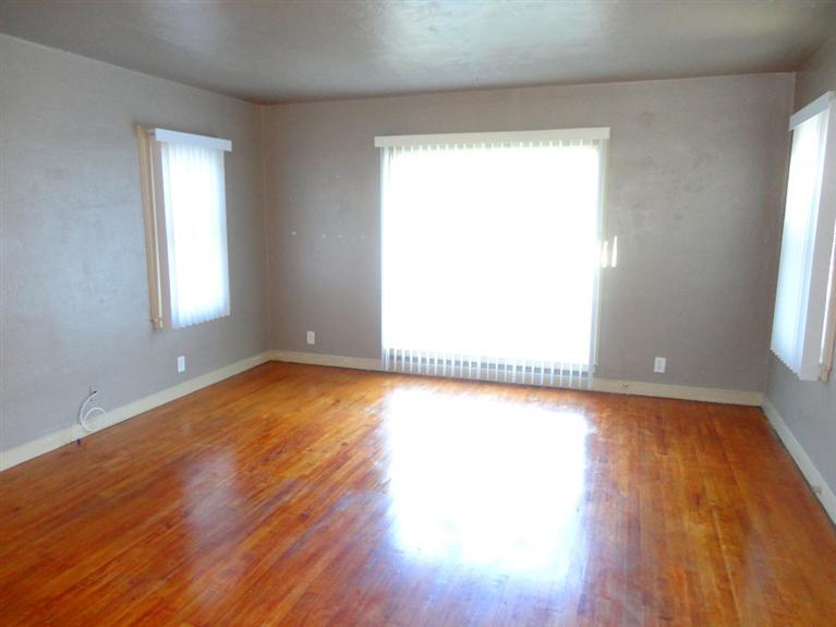 1728 Los Robles Blvd, Sacramento, CA 95838 photo 2