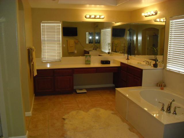 1975 Addison Dr, Turlock, CA 95382 photo 9