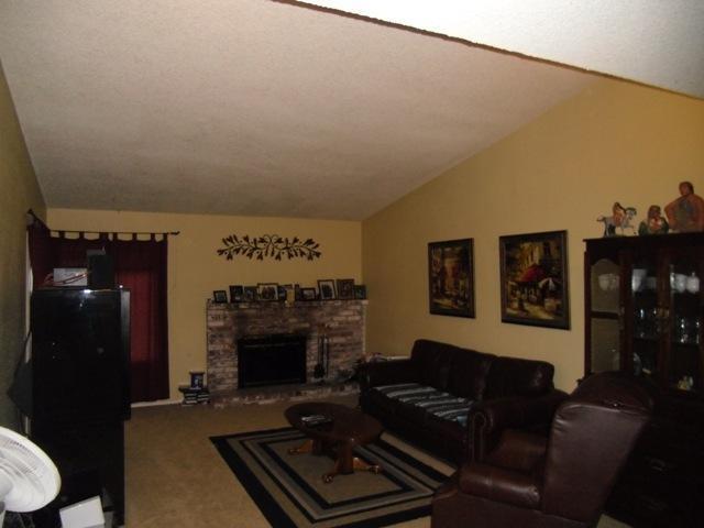 305 Pedras Rd, Turlock, CA 95382 photo 3