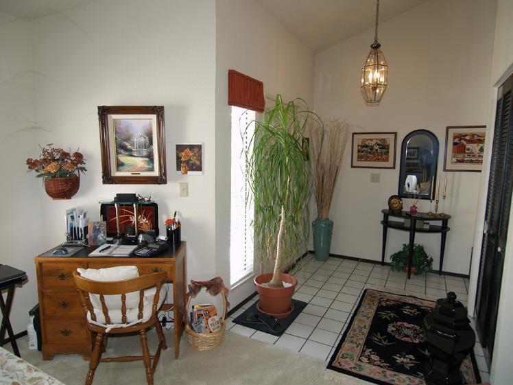 3701 Regency Park Dr, Modesto, CA 95356 photo 2