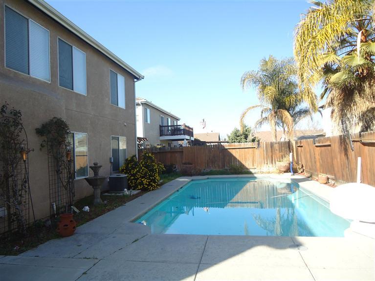 786 S Highland Ave, Ripon, CA 95366 photo 8