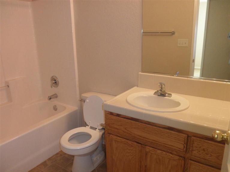 249 Julian Ct, Merced, CA 95341 photo 4
