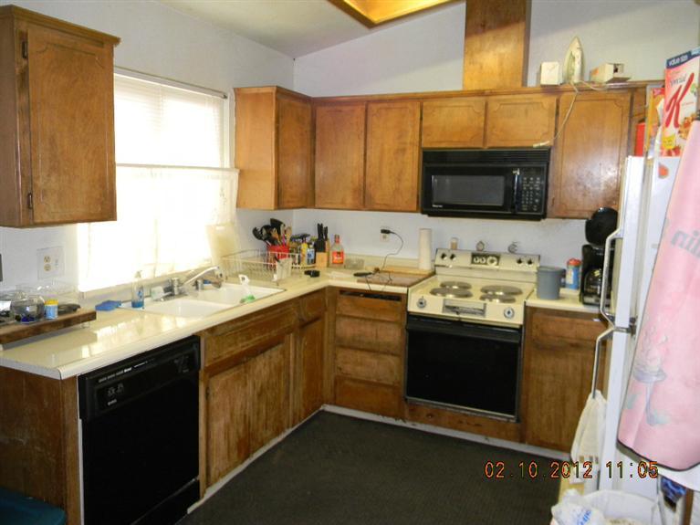 75 Hawthorne Dr, Tracy, CA 95376 photo 2