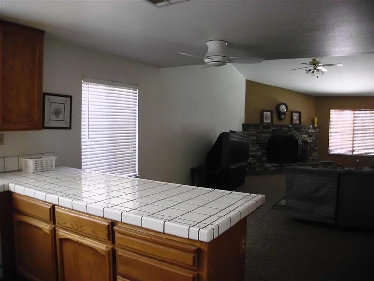 559 De Lash Ct, Patterson, CA 95363 photo 9