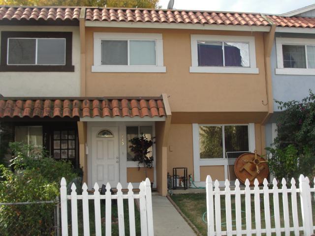 715 Palm Cir, Tracy, CA 95376 photo 1