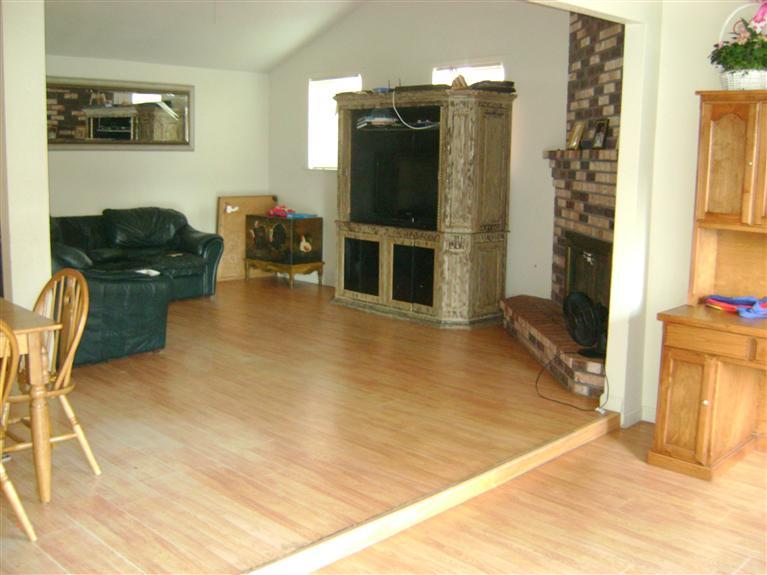 2836 E Orangeburg Ave, Modesto, CA 95355 photo 2