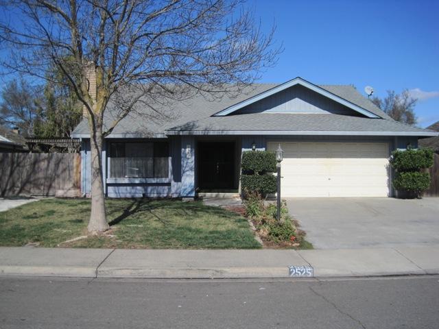 2525 Manor Oak Dr, Modesto, CA 95355 photo 1