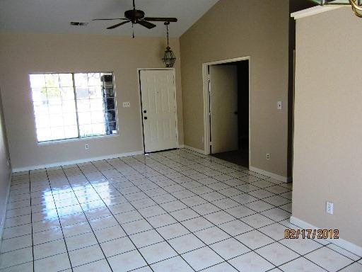 1104 Blane Ct, Modesto, CA 95358 photo 2