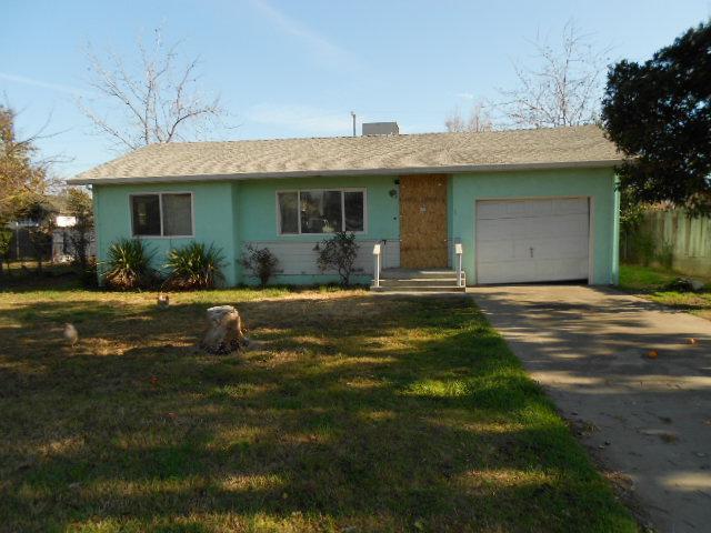 522 E St, Waterford, CA 95386 photo 1