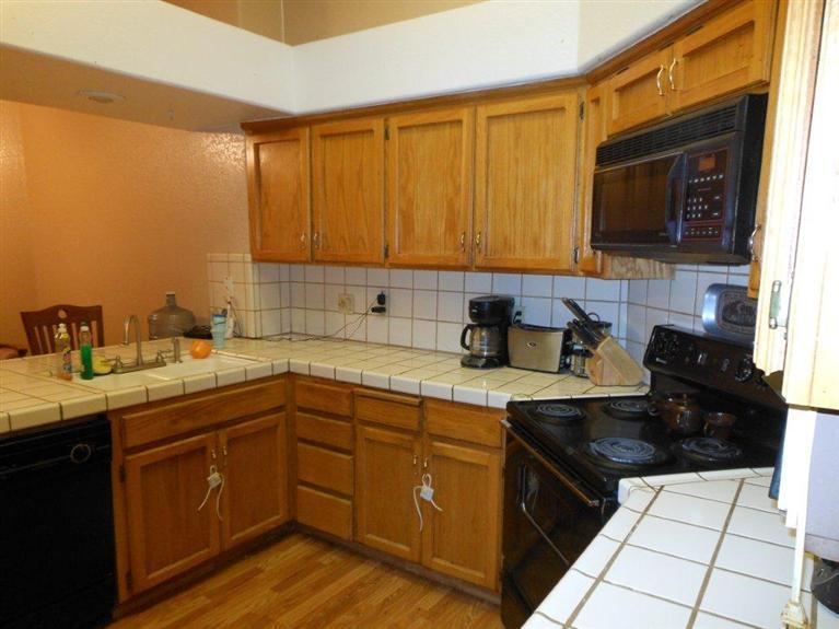 548 Clover Ave, Patterson, CA 95363 photo 9