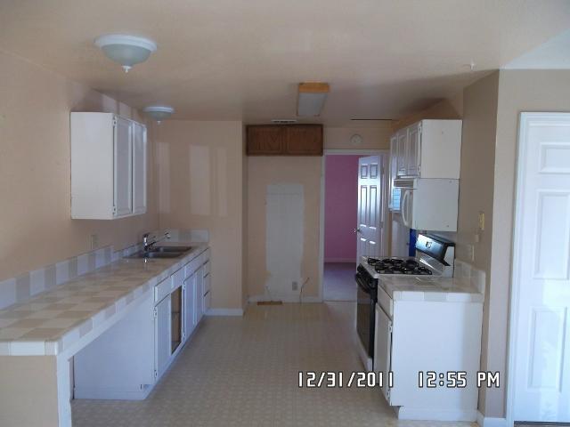 5130 3rd St, Rocklin, CA 95677 photo 2
