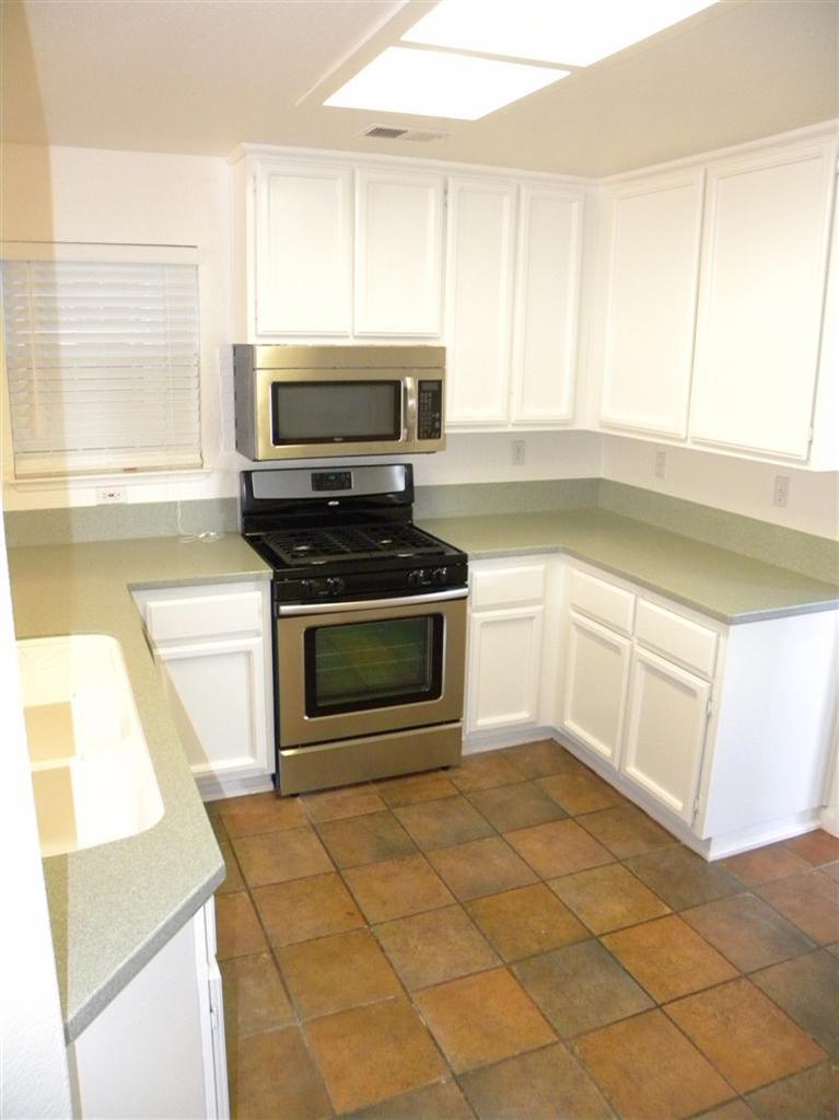 1279 Farragut Cir, Davis, CA 95618 photo 3