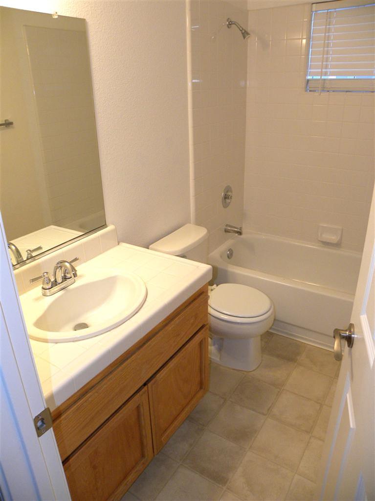 1279 Farragut Cir, Davis, CA 95618 photo 9