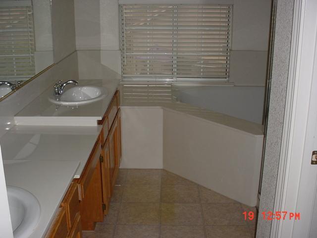 1614 Via Colabria, Gustine, CA 95322 photo 5