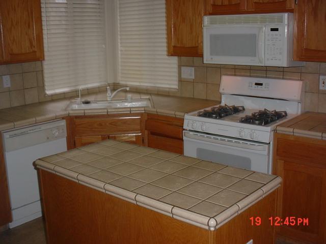 1614 Via Colabria, Gustine, CA 95322 photo 2