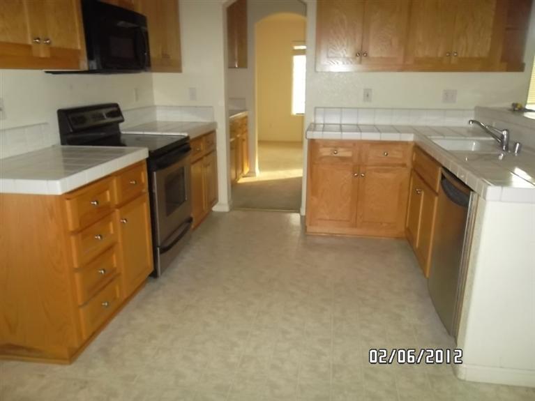 115 Tannehill Dr, Manteca, CA 95337 photo 6