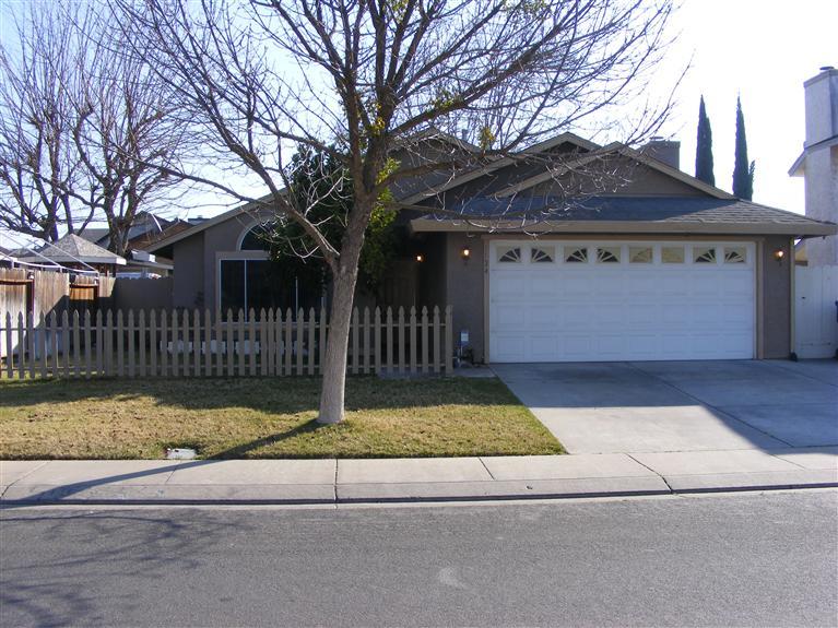 1724 Chesapeake Ave, Modesto, CA 95358 photo 1