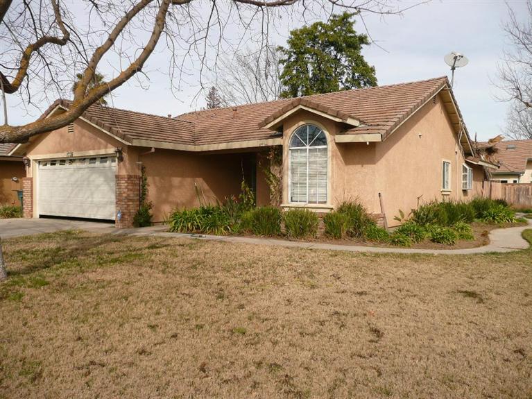 1735 Nadine Ave, Modesto, CA 95351 photo 2