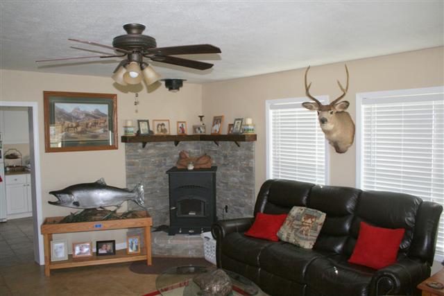 11048 Sawyer Ave, Oakdale, CA 95361 photo 7