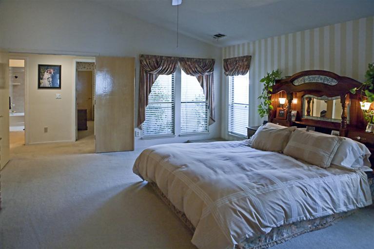 2512 Van Gogh Dr, Modesto, CA 95356 photo 10