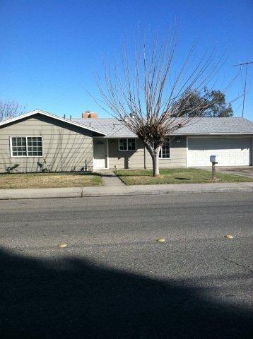 3200 10th St, Ceres, CA 95307 photo 1