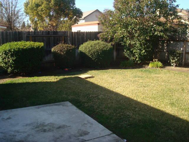 273 Idlewild Dr, Lodi, CA 95240 photo 2