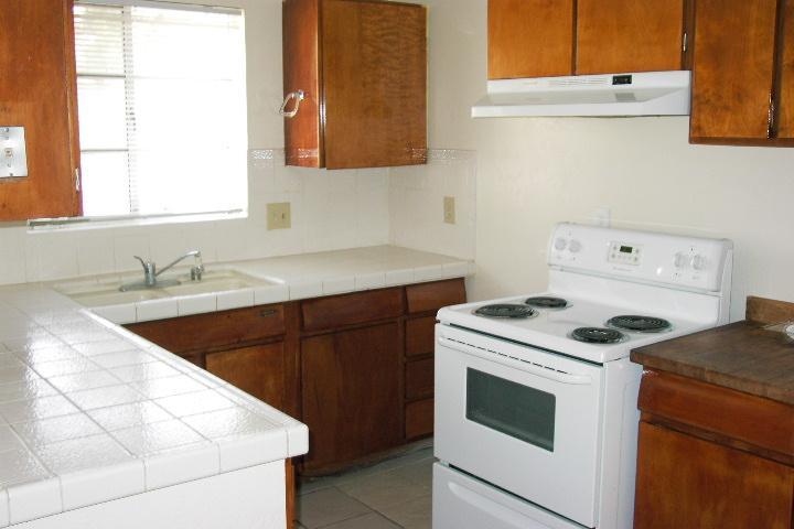 5561 Wilsey Way, Carmichael, CA 95608 photo 2