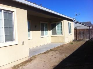 406 Ellison Pl, Merced, CA 95348 photo 2
